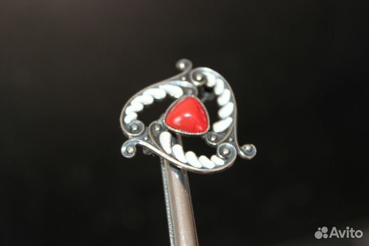Винтажная брошь.