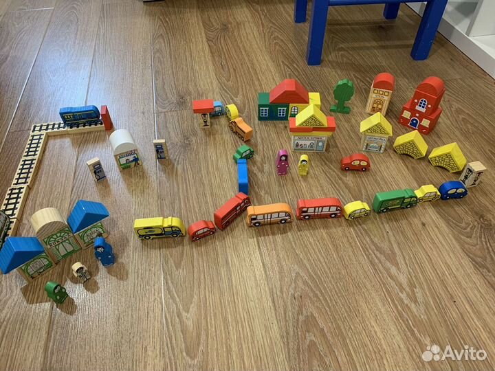 Деревянный сортер город томик