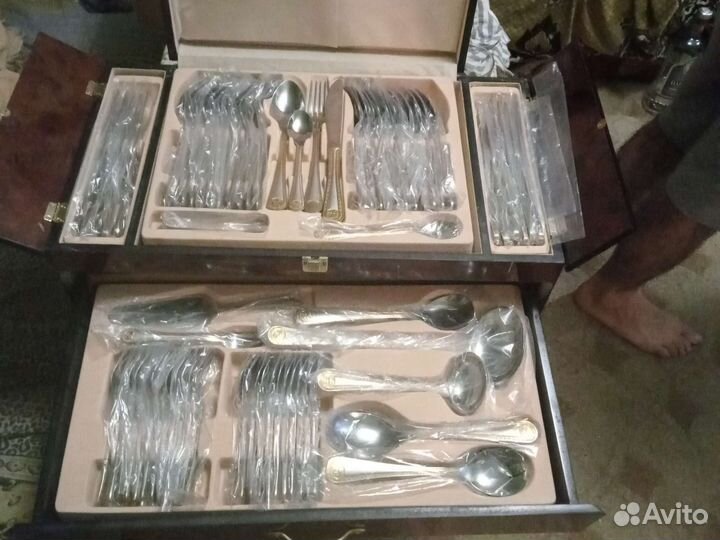 Набор столовых приборов