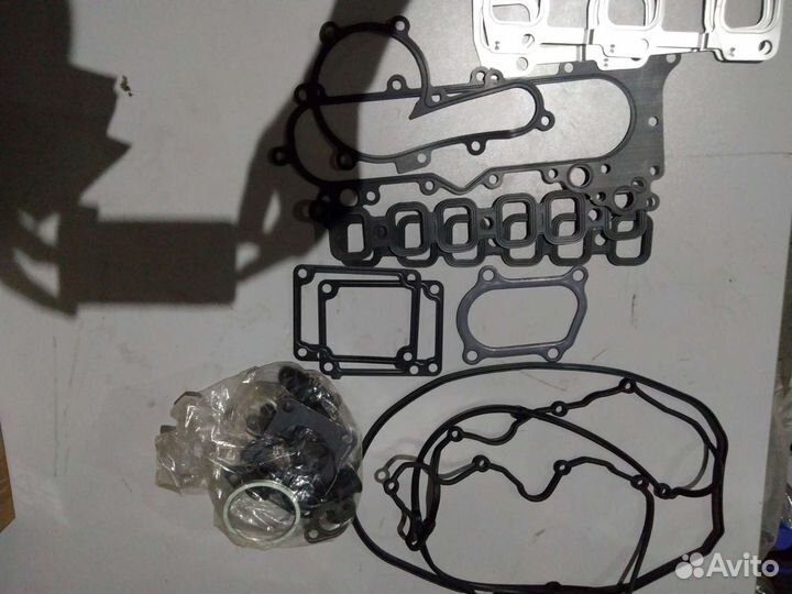 Комплект прокладок Toyota Land Cruiser 04111-17041