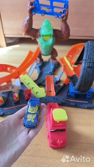 Трек Hot Wheels Сити Атака бешеной гориллы GTT94