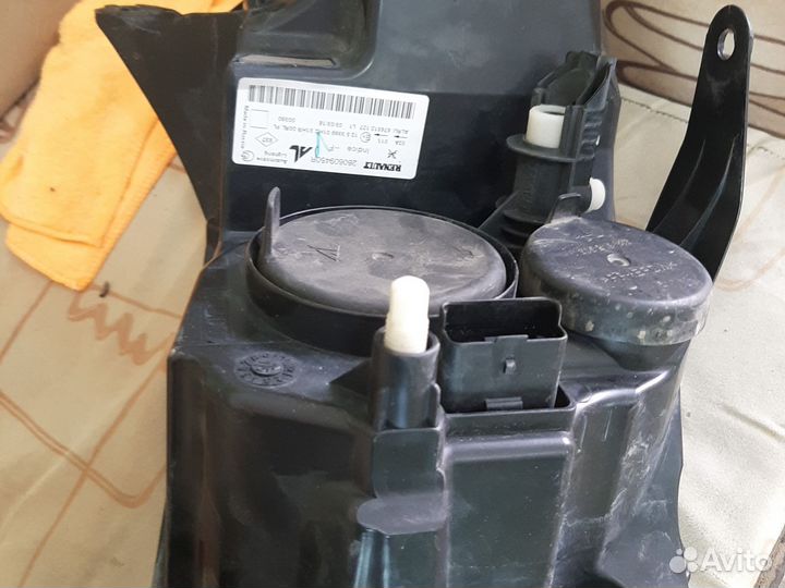 Оригинальные фары рено логан2