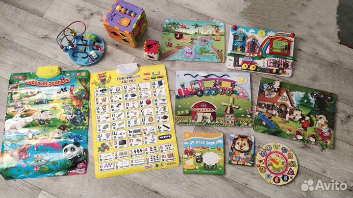 Развивающие игрушки для малышей, бизиборды