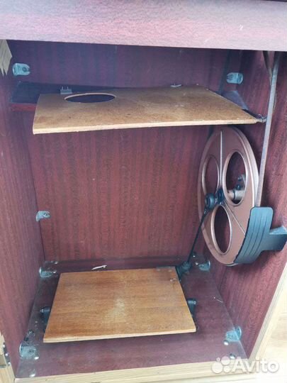 Швейная машина Чайка 142м