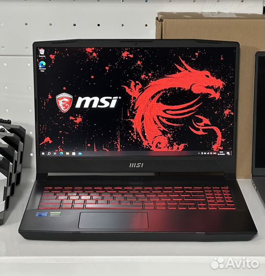 Мощный игровой ноутбук MSI Katana