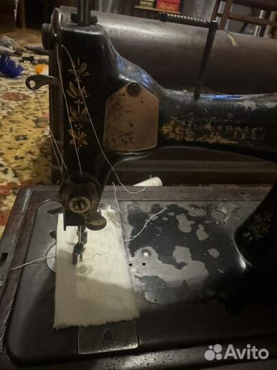 Швейная машина Singer