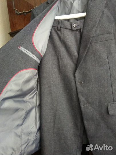 Костюм школьный