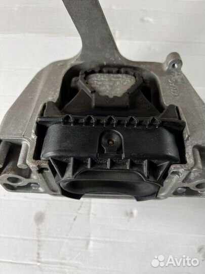 Опора двигателя VW skoda