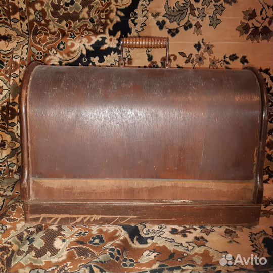 Швейная машина Singer