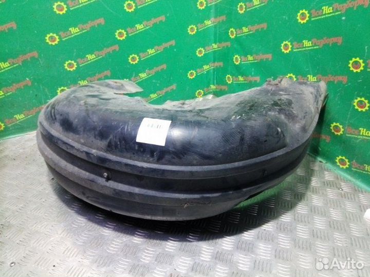 Подкрылок передний правый Volvo S60 седан 2.8 2000