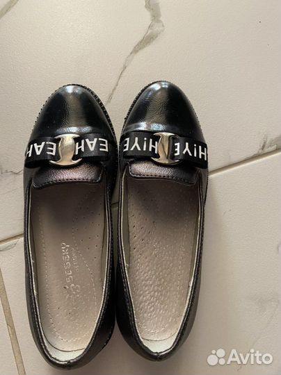 Туфли для девочки.В отличном состоянии