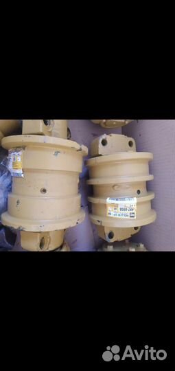 Каток двубортный 4978958 Caterpillar