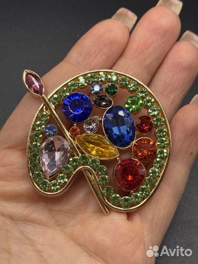 Брошь палитра