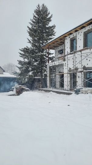 Дом 210 м² на участке 9 сот.