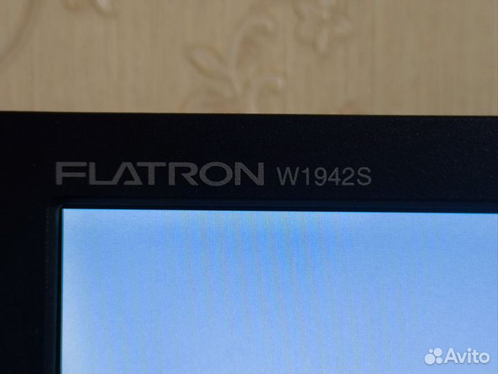 Монитор lg flatron 1942s