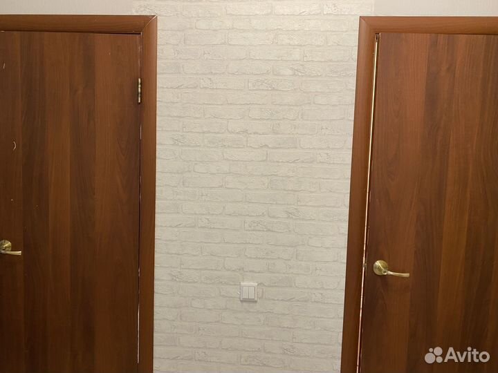 Межкомнатные двери бу 70 см-2 шт, 80см-1шт