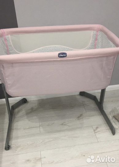 Приставная кроватка chicco next2me