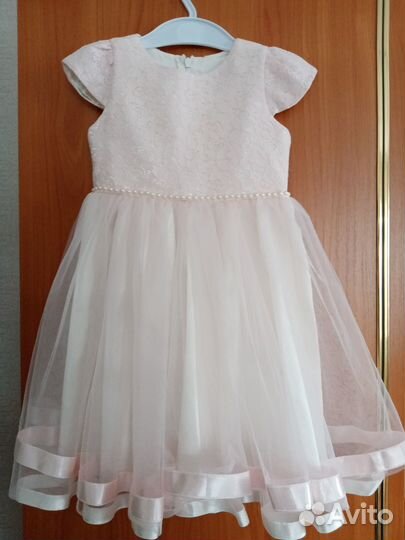Нарядное платье для девочки 2 года