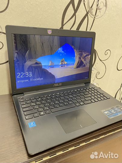Ноутбук asus
