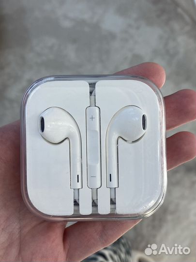 Наушники earpods