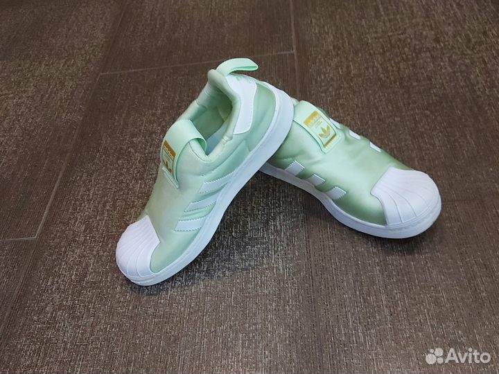 Кроссовки adidas 35 в идеале