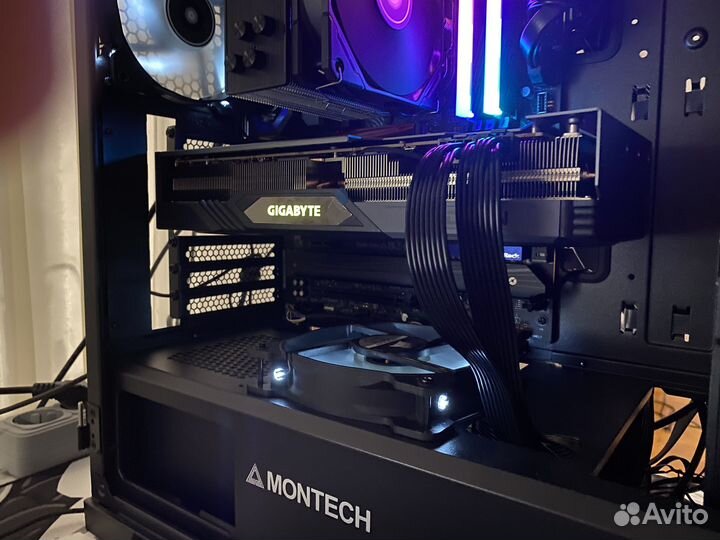 Видеокарта AMD Radeon rx 7700xt