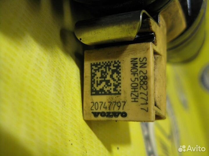 Насос-форсунка 20747797 volvo, FM 9
