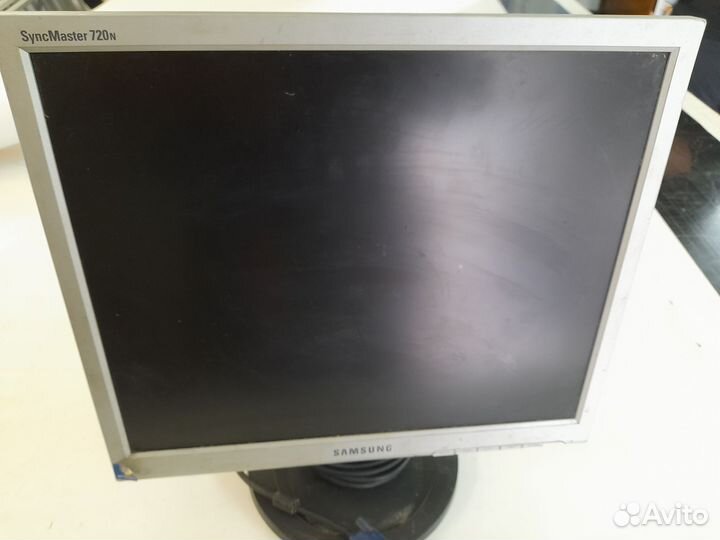 Монитор Samsung ЖК