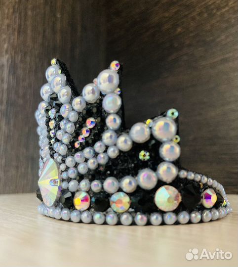 Украшение на пучок для художественной гимнастики