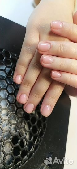 Маникюр с выездом на дом