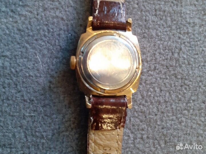 Часы женские Слава