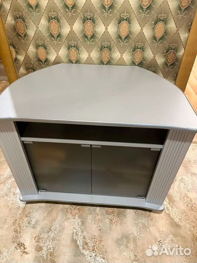 Тумба под телевизор