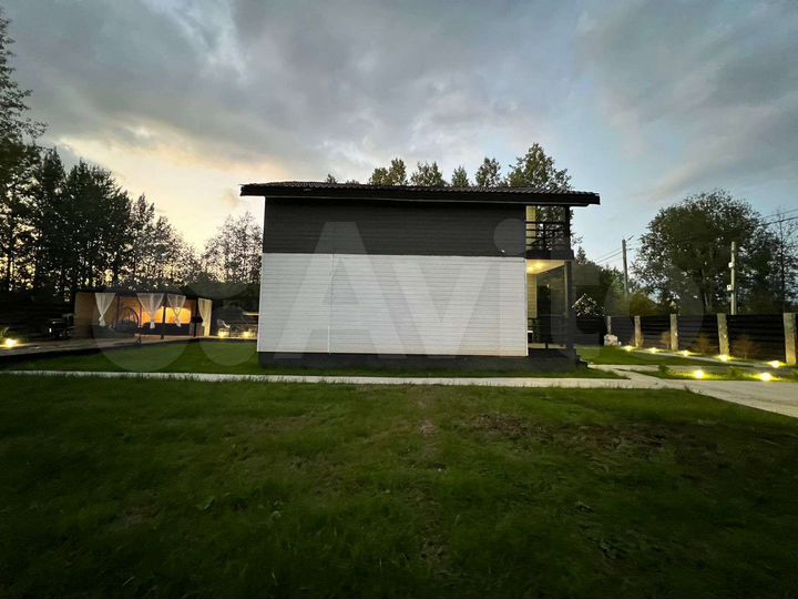 Дом 160 м² на участке 8 сот.