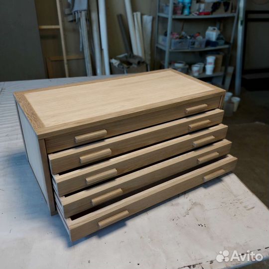 Стеллаж коллекционный. Полки витрины