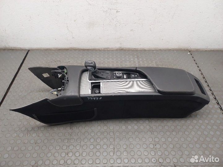 Консоль салона Volvo S90, 2017