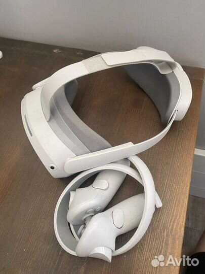 Очки виртуальной реальности Pico 4 VR