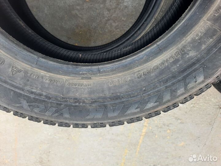 Bridgestone Blizzak VRX 185/65 R15 88S