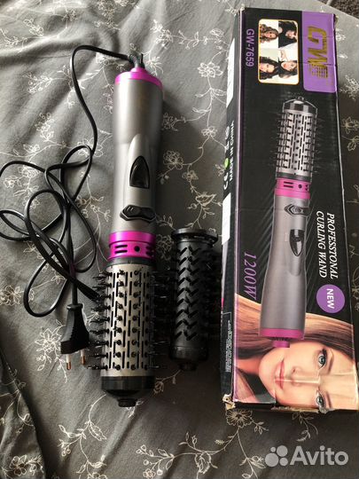 Фен-щетка, 2 насадки, практически новая