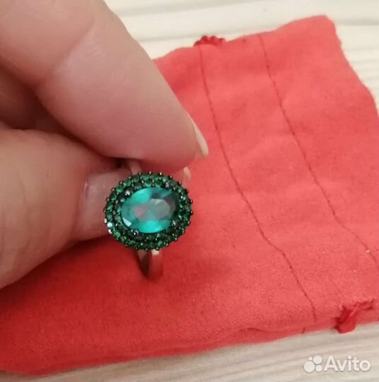 Серебряное кольцо
