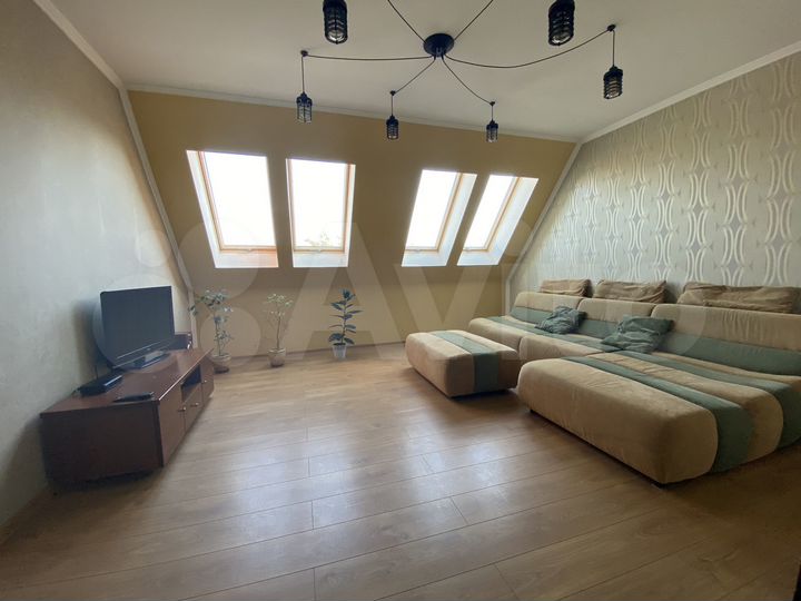 4-к. квартира, 132,5 м², 5/5 эт.