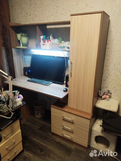 Компьютерный стол