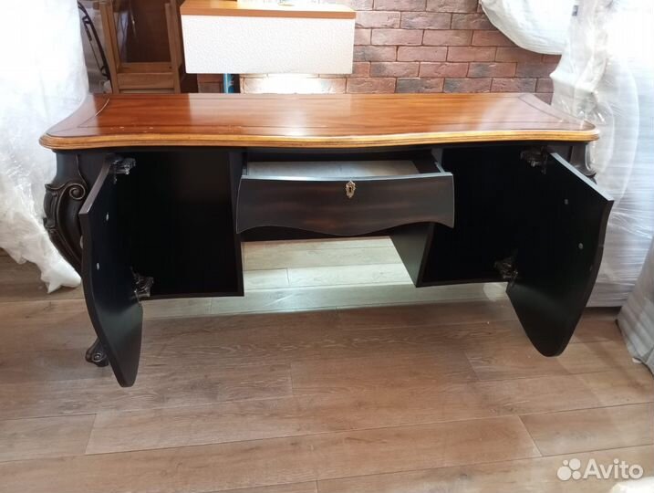 Американский письменный стол