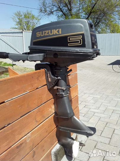 Лодочный мотор Suzuki 5