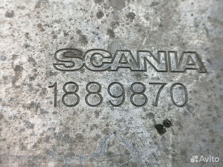 1889870 Опора кабелепровода scania скания