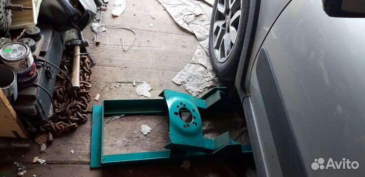 Кантователь(опрокидыватель) автомобиля