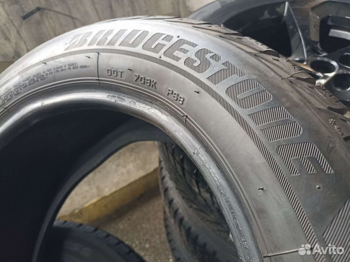 Bridgestone Blizzak LM-32 205/55 R16