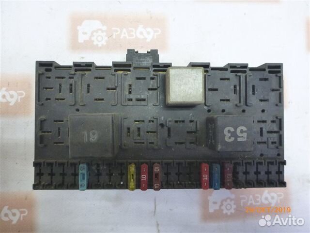 Блок предохранителей Volkswagen Passat B3 2E 1991