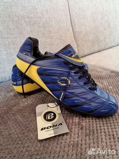 Футбольные бутсы