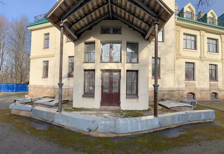 Продажа современного здания гостиницы, 4765 м²