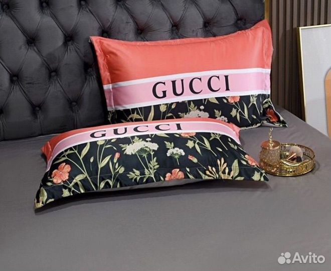 Брендовое постельное белье Gucci